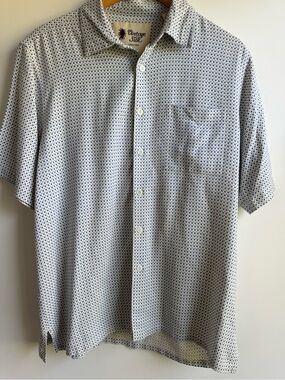 Men’s 100% Silk Short Sleeve Button-Down Shirt by Vintage Silk